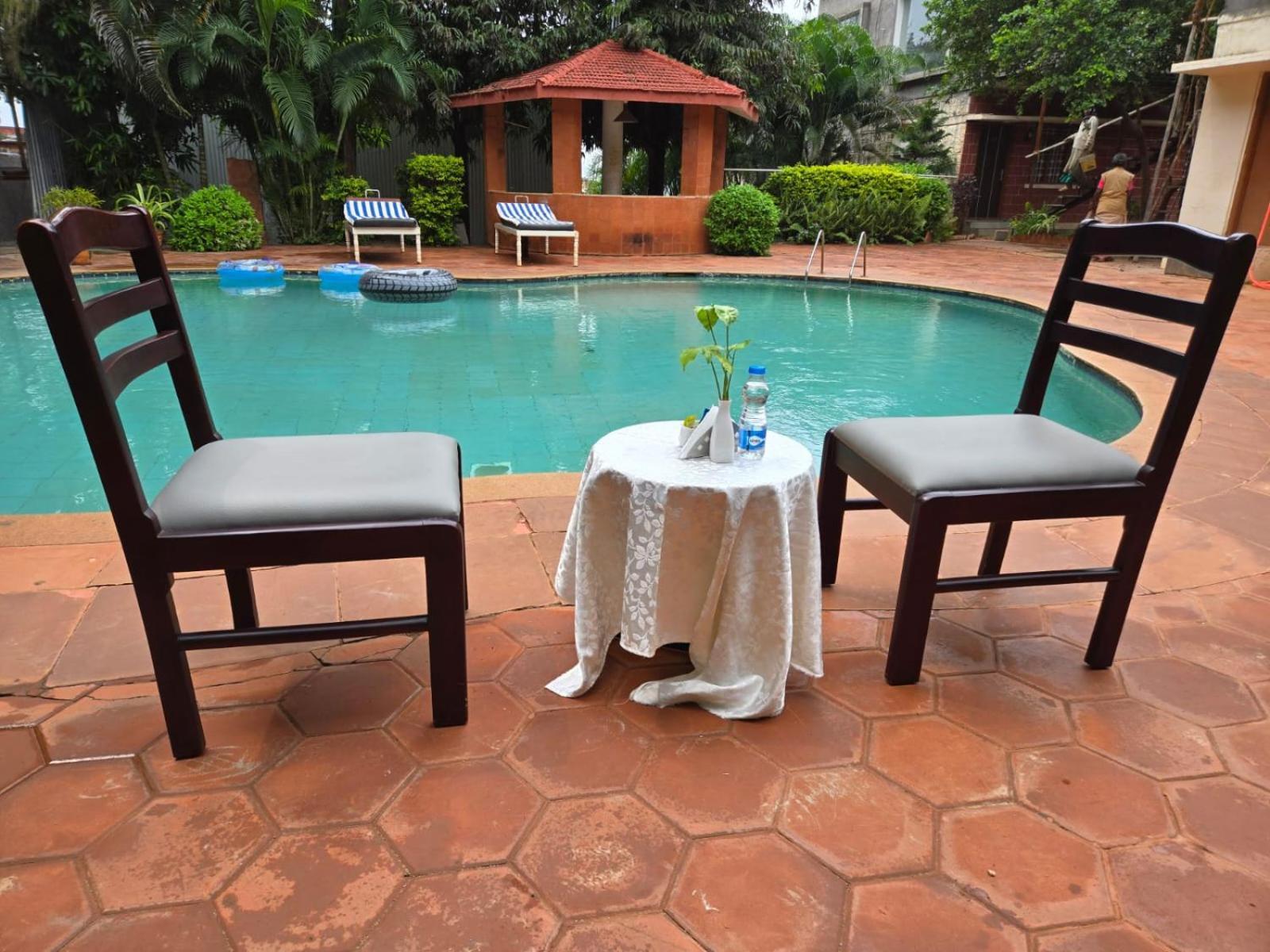 Hotel Badami Court エクステリア 写真